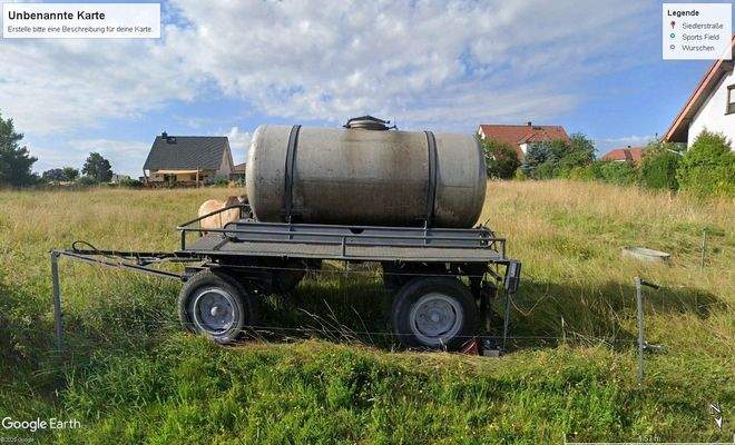 Nachbargrundstück hinten