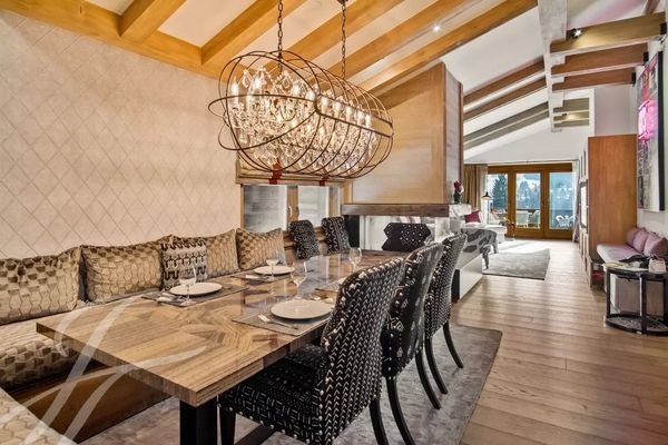 Dining room Chandelier Wooden floor