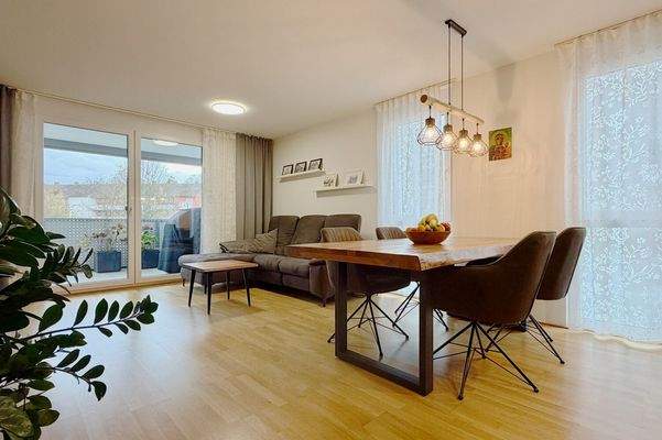 Großzügiger Wohn- / Essbereich