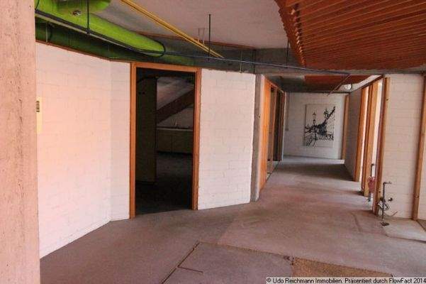 großzügige Räumlichkeiten