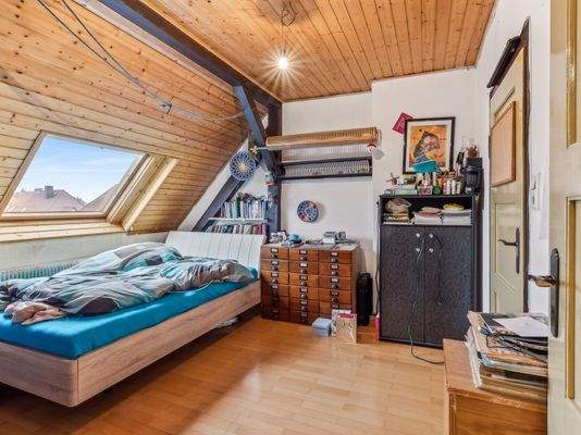 Zimmer 2 Dachgeschoss