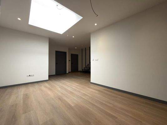 Wohn-, Essbereich (3. OG)