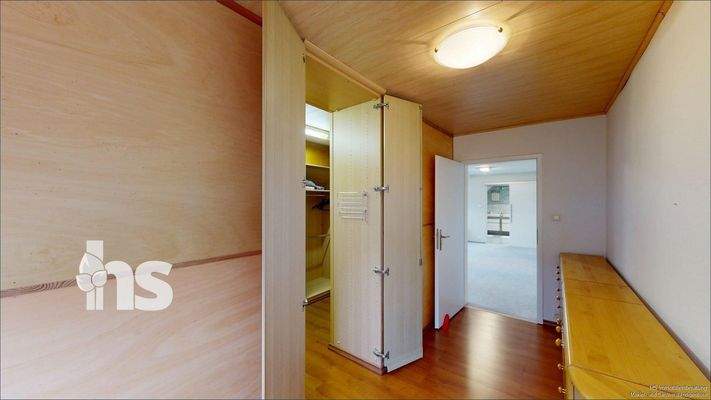 1. OG - Ankleidezimmer