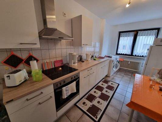 Moderne Küche in Wohnung