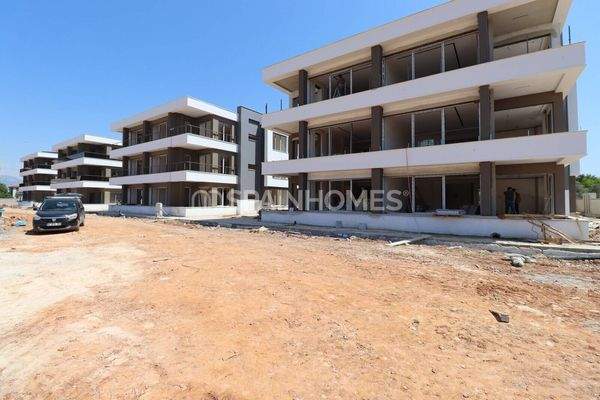 Sea-View Flats Near the Beach in Mijas Costa