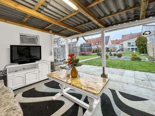 überdachter Freisitz