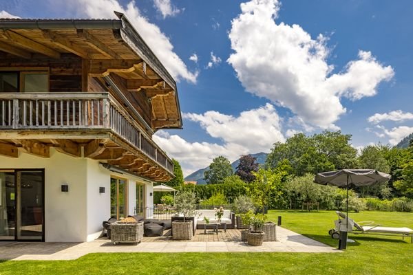 Südterrasse mit Bergblick