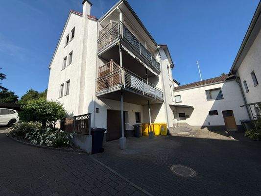 Top-Renditeobjekt: 6-Parteienhaus mit 43.020 € Jahresmiete – saniert 2023.