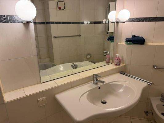 30 Badezimmer 4.jpeg