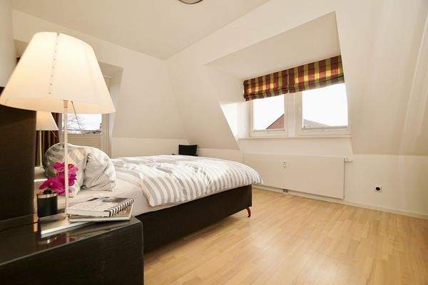 Schlafzimmer untere Ebene