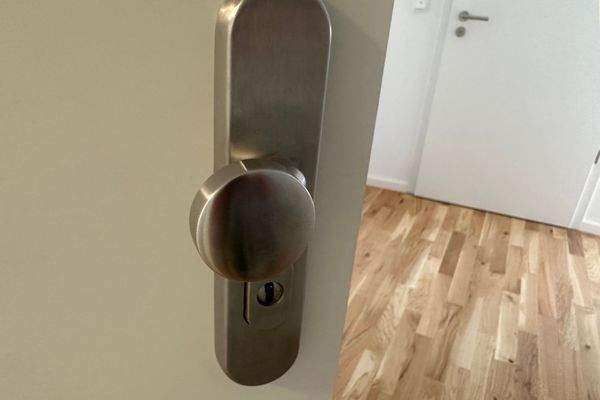 HochwertigeEingangstüren