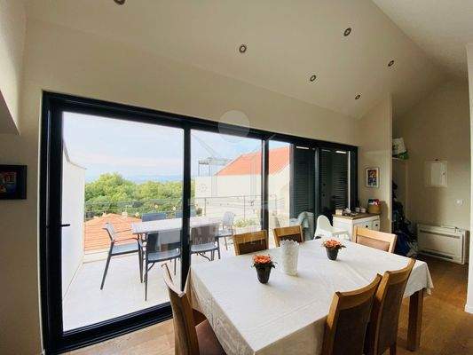 Luxuriöses Penthouse mit Meerblick