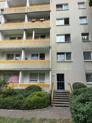 Balkonansicht und Hinterausgang