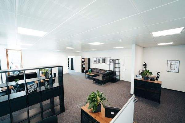 Bestehende Büroeinrichtung können übernommen werden