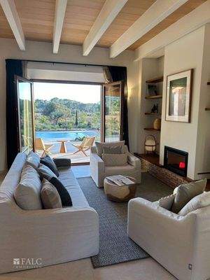 WhatsApp Image 2024-10-14 at 20.44.53 (1)