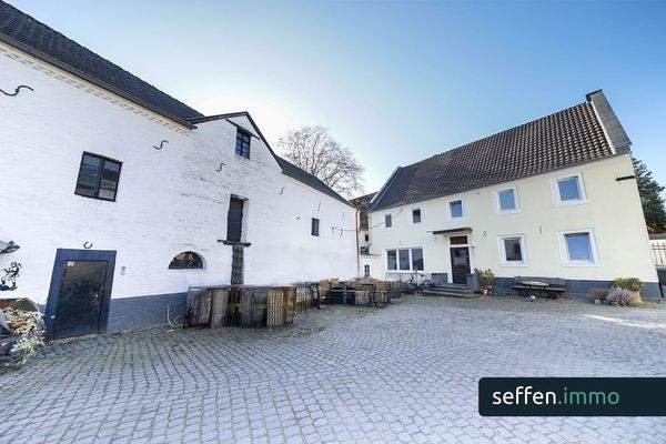 Historische Mühle mit Wohnhaus