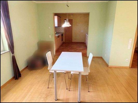 EG Esspereich & offene Küche