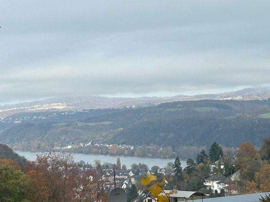 Baugrundstück wolkiges Wetter