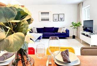 Wohnzimmer mit Essbereich