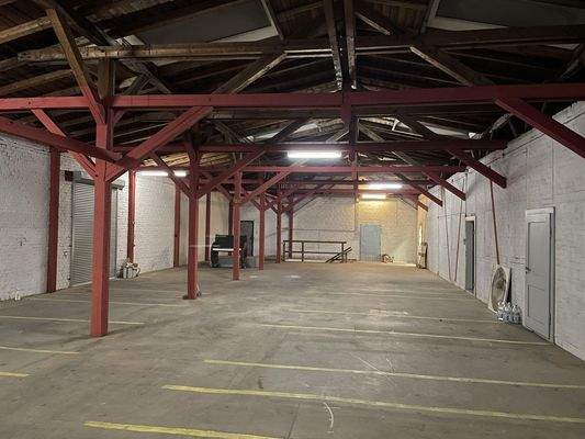 Halle / Verkaufsfläche