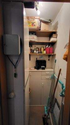 kleiner Abstellraum.jpg