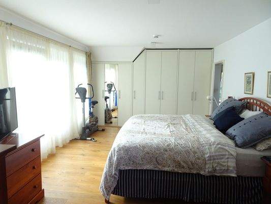 Elternschlafzimmer DG