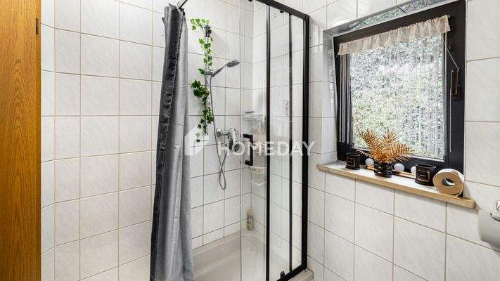 Haus 1 1. OG Badezimmer 2