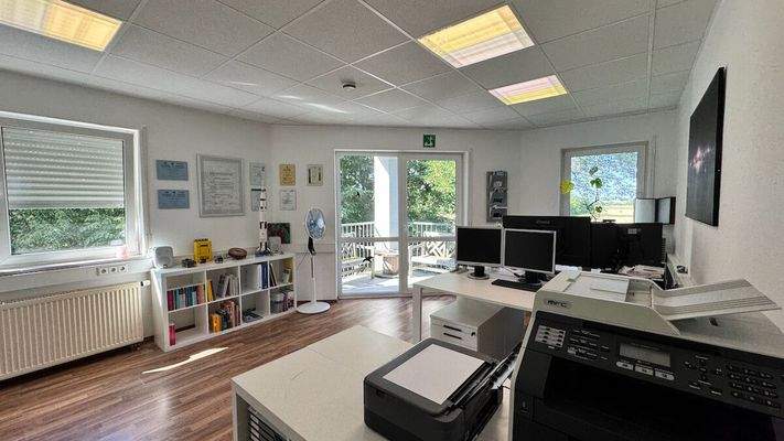 Wohnzimmer 2 Zi.-WHG, 1.OG, H15 rechts