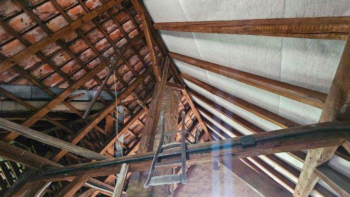 Teilansichten Dachgeschoss (2).jpg