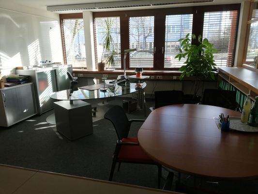 Büroraum 8