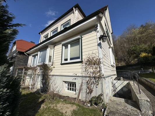 Ansicht mit Kellertreppe