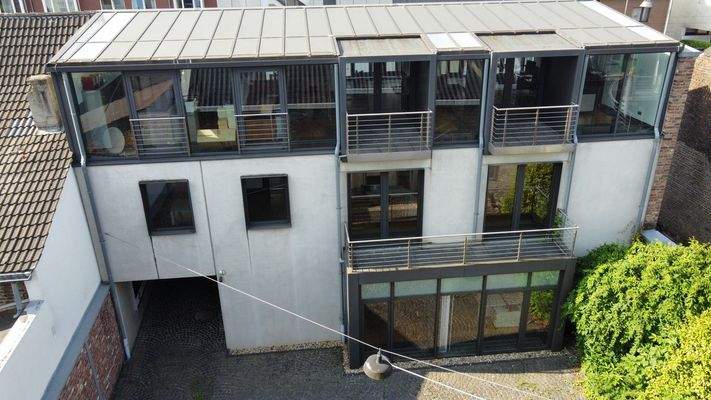 Hauptgebäude Hofseite