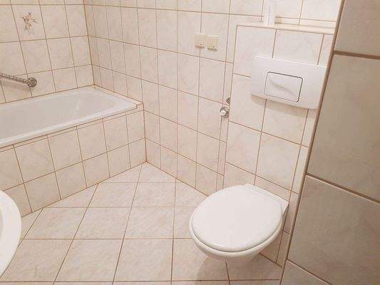 Bad 2 EG HH hi.re..jpg