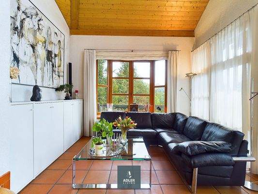 CAM01187G0-PR0092-STILL026