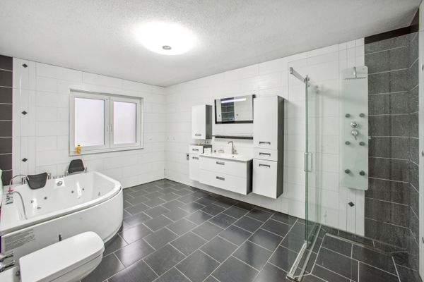 Badezimmer Wohnung Obergeschoss