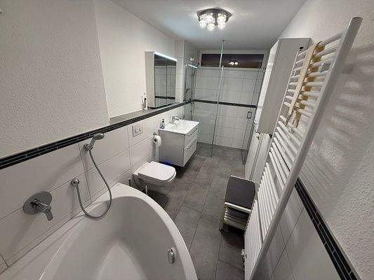 Badezimmer (2)