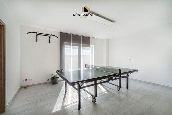 ...eine Runde Tischtennis im Keller...