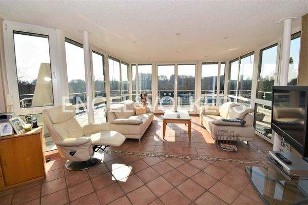 Wohnzimmer im Wintergarten