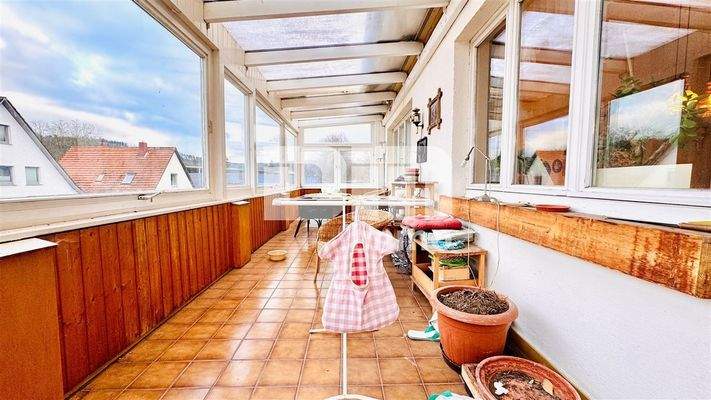 OG 1 Balkon / überdacht