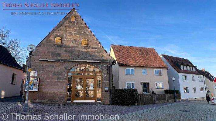 Scheune und Wohnhaus 