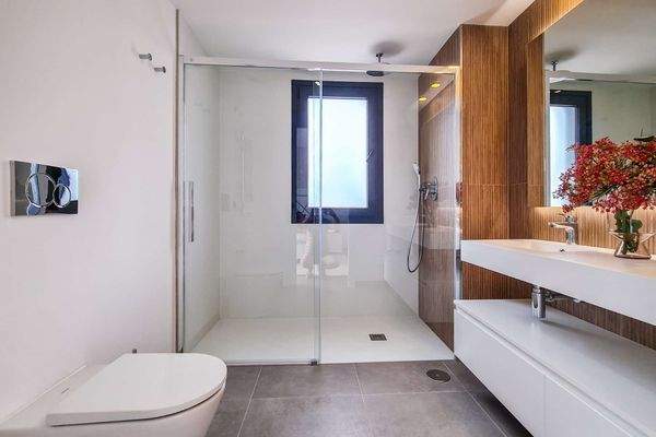 eines der drei en Suite Bäder