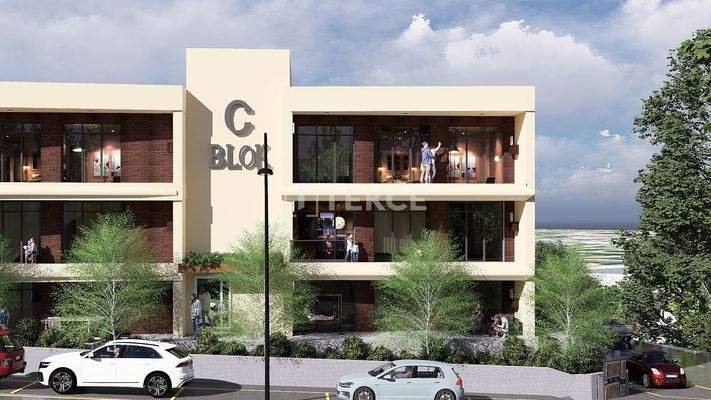 Apartments in a Complex Next to the State Hospital in Yalova