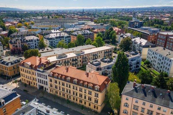 Luftbild straßenseitige Ansicht