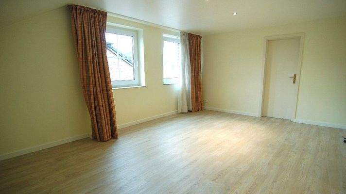 Schlafzimmer DG weitere Ansicht