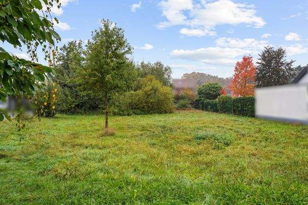 Hinteres Grundstück