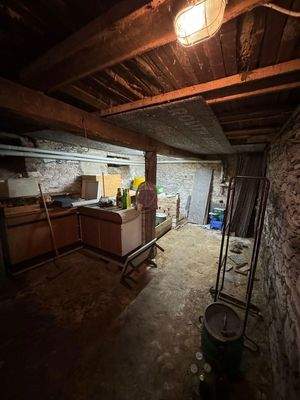 Keller / altes Haus
