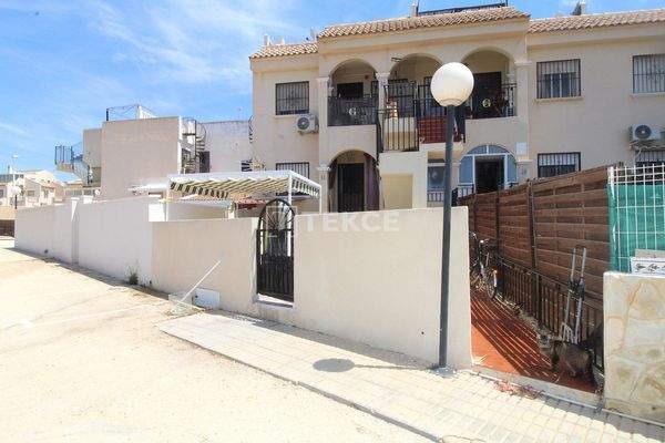 Mediterranean Style Duplex Apartment in La Zenia Alicante