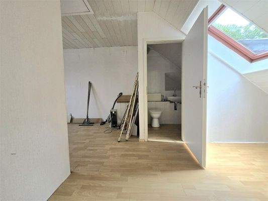 4. Zimmer eigenes WC