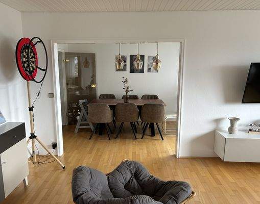 Blick Wohnzimmer zum Esszimmer