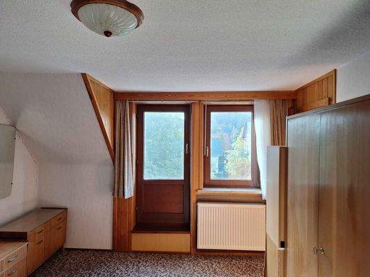 VH SZ DG mit mögl. Balkonzugang (Südseite, Schlossblick)